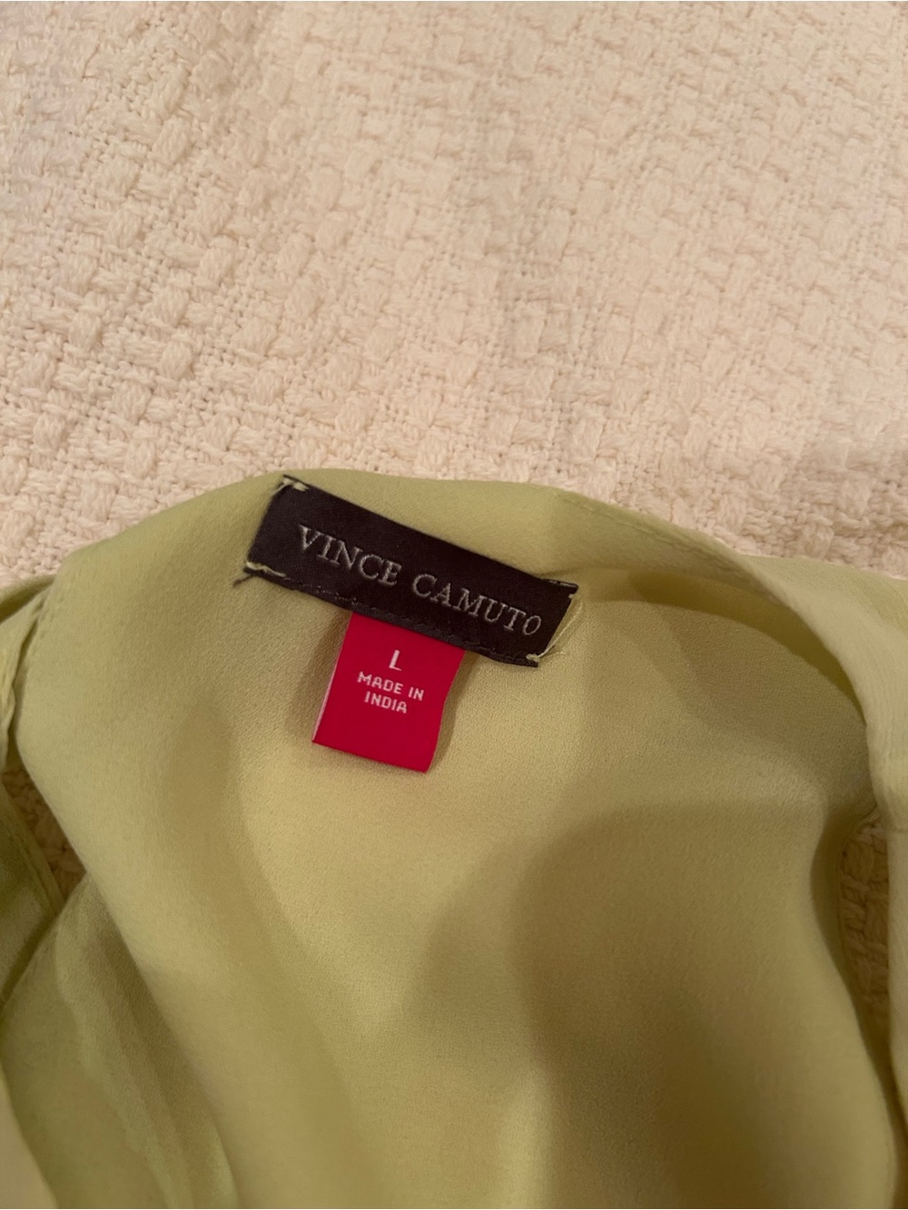 Vince Camuto Pale Yellow Sleeveless Pleated Chiffon Camisole - Picture 5 of 6